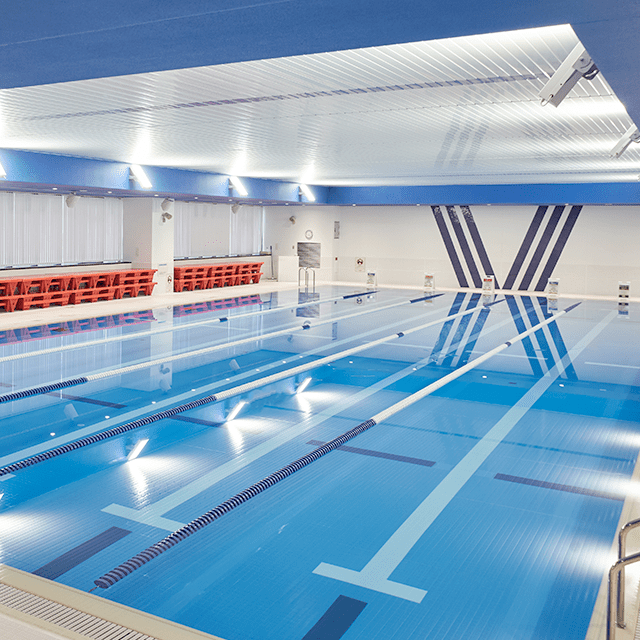 屋内25mプール