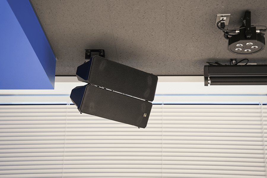 メインスピーカー