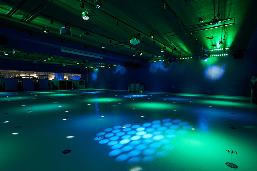 完全自動プログラム音響照明映像連動システム