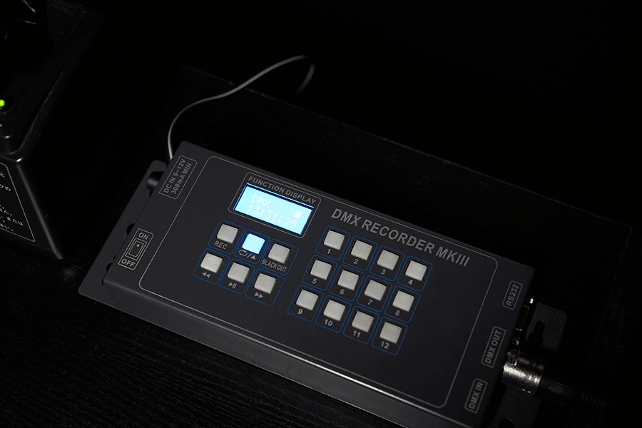 遠隔演出照明コントローラー