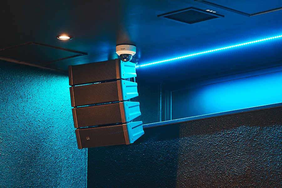 防滴スピーカー＋ラインLED照明